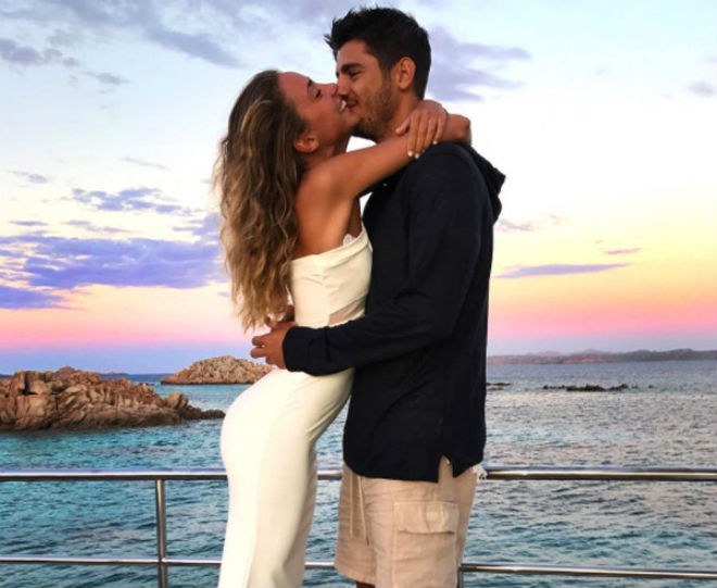 Harry Kane cùng kiều nữ  morata tận hưởng tuần trăng mật