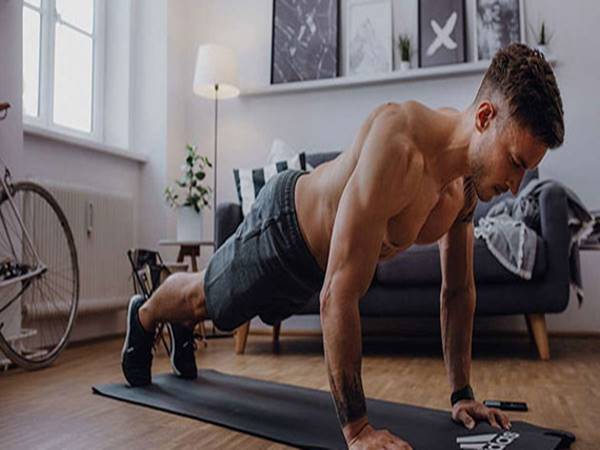 Hít đất mỗi ngày có tốt không? Lợi ích của việc hít đất mỗi ngày