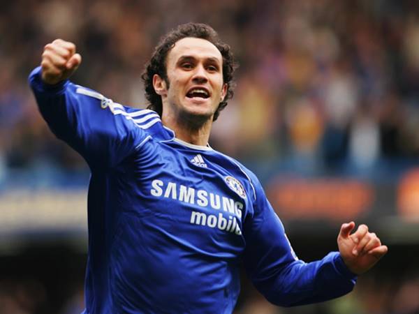 Ricardo Carvalho là một trong những hậu vệ Chelsea xuất sắc