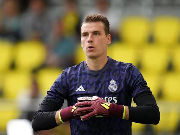 Chuyển nhượng 24/6: Andriy Lunin được MU theo đuổi