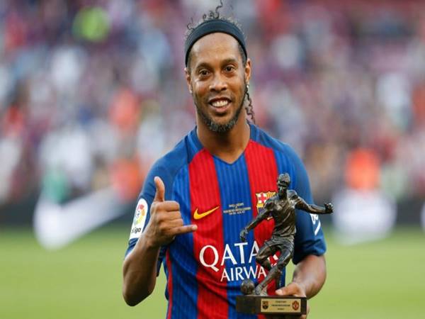 Ronaldinho – Nghệ sĩ sân cỏ ngẫu hứng