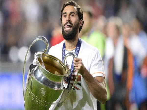 Álvaro Arbeloa – Hậu vệ cánh đa năng và ổn định