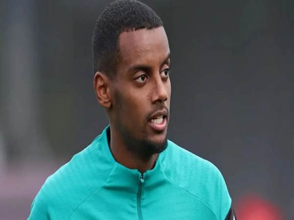 Bóng đá QT: Isak mang tin vui cho Liverpool và Thụy Điển