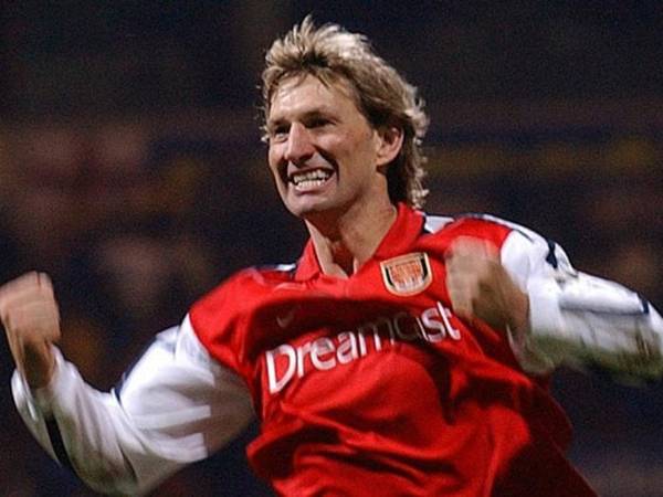 Các đội trưởng Arsenal tiêu biểu từ quá khứ tới hiện tại